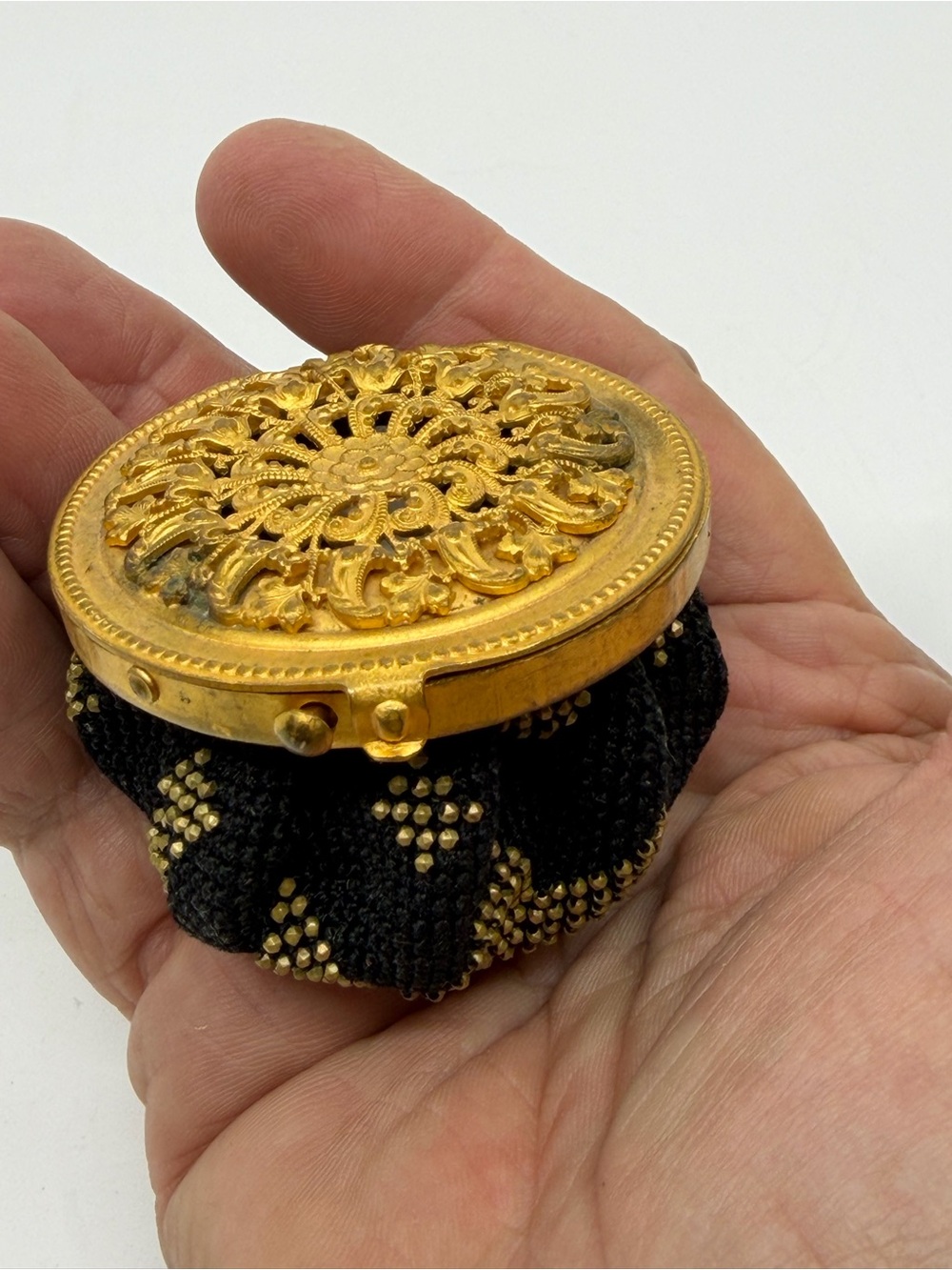 Vintage Gold Filigree & beaded Compact Coin Purse - Black & Gold